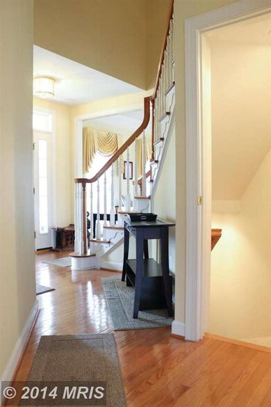 845 Crystal Palace Ct, Owings Mills, MD 21117 - photo 4