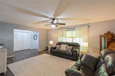 3714 Skyline Dr, Des Moines, IA 50310 - photo 7