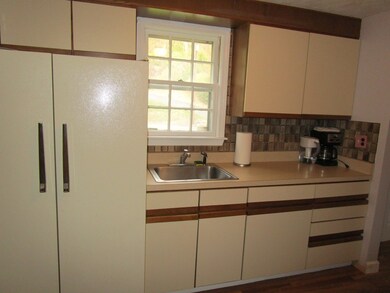 516 Jackson St, Methuen, MA 01844 - photo 6