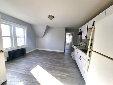 922 S Webster Ave, Scranton, PA 18505 - photo 4