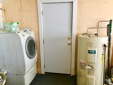 423 SW 6th St, Pendleton, OR 97801 - photo 5