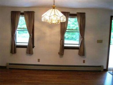 401 Mulpus Rd, Lunenburg, MA 01462 - photo 4