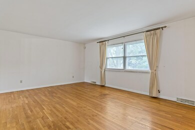 7980 Greenside Ln_MLS_08