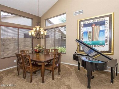004_Dining Room