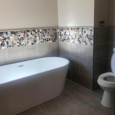 Owners bath