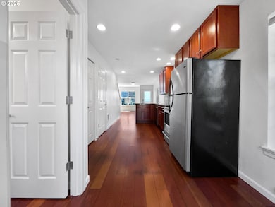 6001 NE Holladay St unit 6001, Portland, OR 97213 - photo 7