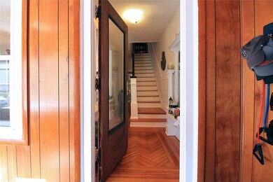 8 Wesley St unit 10, Newport, RI 02840 - photo 3