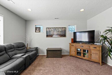 09-Living Room