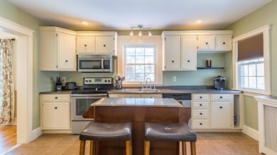 3 Windsor St, Springvale, ME 04083 - photo 4