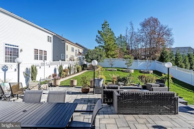 9221 Clementine Ct, Lorton, VA 22079 - photo 3