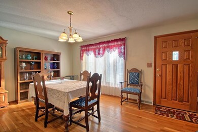 Formal dining