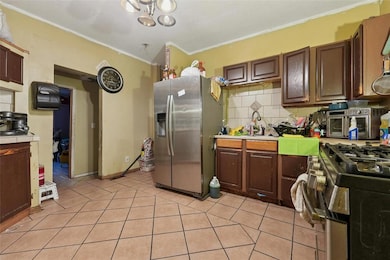 905 Shaw St, Des Moines, IA 50309 - photo 3