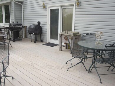 10647 W Platte Valley Rd, North Platte, NE 69101 - photo 6