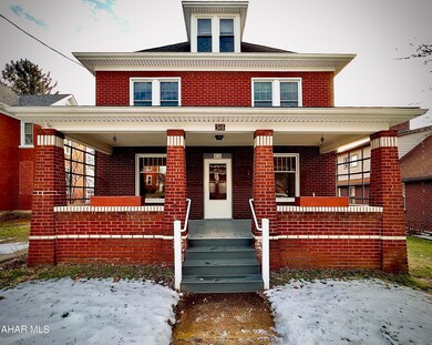 516 Maple (front)
