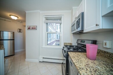 Warwick Condos unit 243, Brookline, MA 02446 - photo 6