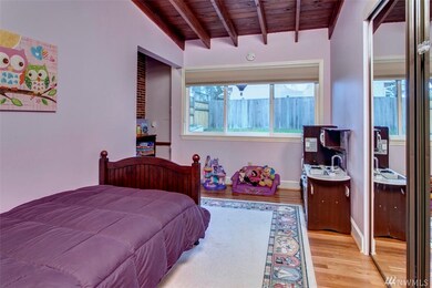 4532 86th Ave SE, Mercer Island, WA 98040 - photo 3