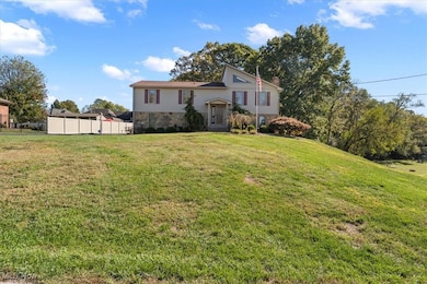 106 Marshall Rd, Marietta, OH 45750 - photo 2