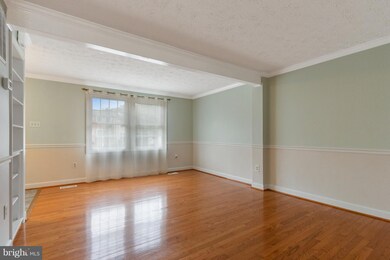 3817 Evans Trail Ct, Beltsville, MD 20705 - photo 5