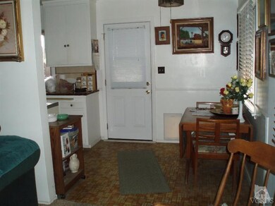 14872 Larkspur St, Sylmar, CA 91342 - photo 4