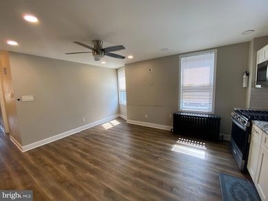 22 N Front St unit 2, Darby, PA 19023 - photo 2