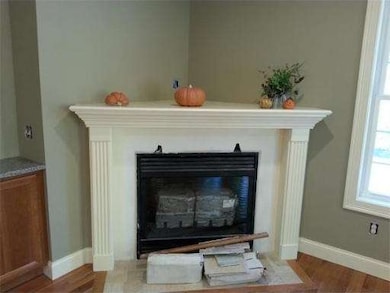 7 Michelle Ln, Holyoke, MA 01040 - photo 4