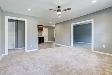 6235 Rolland St, Houston, TX 77091 - photo 4