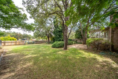 2895 Robert Ct-19
