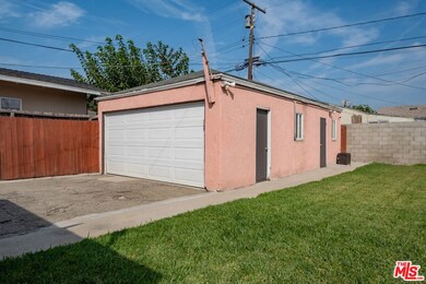 633 W Cherry St, Compton, CA 90222 - photo 6