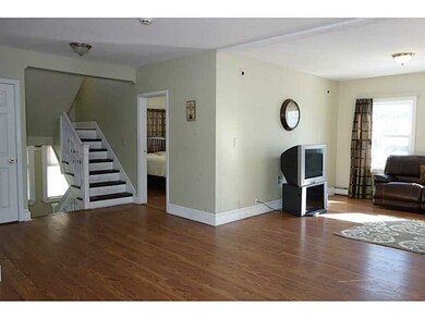 43 Wesleyan Ave, Providence, RI 02907 - photo 3