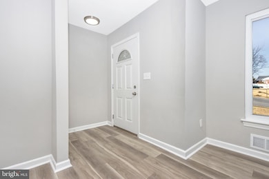 8107 Lockney Ave, Takoma Park, MD 20912 - photo 2