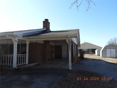 434 Hampton Rd, Ardmore, OK 73401 - photo 2
