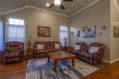 2200 Cobblestone Ct, Granbury, TX 76049 - photo 7