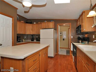 315 Leisure Dr, Wakefield, RI 02879 - photo 6