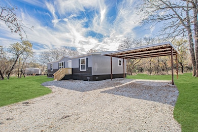 332 Huddleston Rd, Sunset, TX 76270 - photo 2