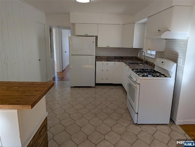 555 Oakdene Ave unit 2, Ridgefield, NJ 07657 - photo 4