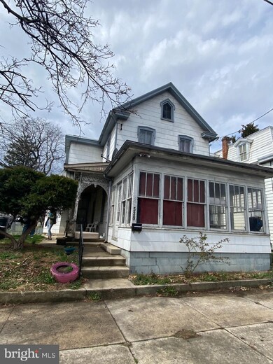 539 S 2nd St, Chambersburg, PA 17201 - photo 4