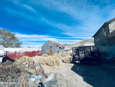 237 Summit St, Tonopah, NV 89049 - photo 3