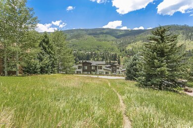 2379 Chamonix Ln-004