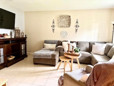 1030 N Stover St, Visalia, CA 93292 - photo 5