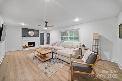 729 Fisher St, Concord, NC 28027 - photo 4