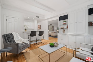 11745 Montana Ave unit 104, Los Angeles, CA 90049 - photo 4