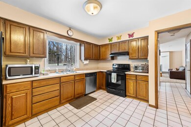 4927 Capitol View Rd, Middleton, WI 53562 - photo 5