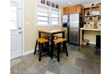 Kitchen. Slate floor