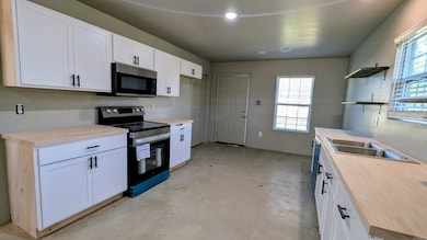 101 S Bernis St, Brookland, AR 72417 - photo 5