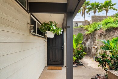 471 Liholiho St unit 13, Wailuku, HI 96793 - photo 5