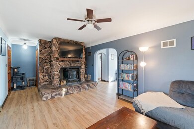 3666 Logan Ave, Waterloo, IA 50703 - photo 5