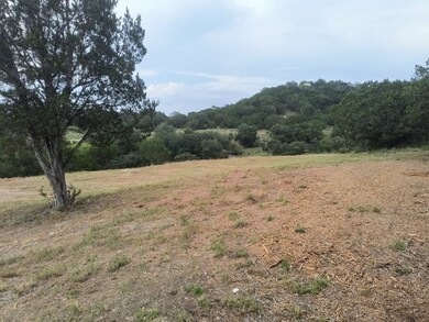 2210 Stoneledge Dr unit 3, Kerrville, TX 78028 - photo 7