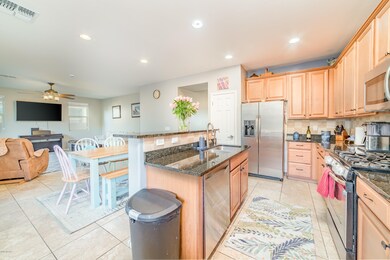 10469 S Boothill-9