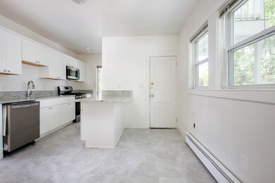 28 Mechanic St unit 28, Newton Upper Falls, MA 02464 - photo 2