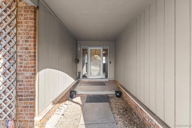 36876 Aaron Ct, Sterling Heights, MI 48312 - photo 5